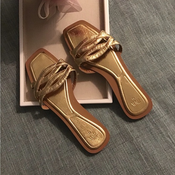 Zara Metallic Gold Women's Sandals.Size 10 - Picture 2 of 5